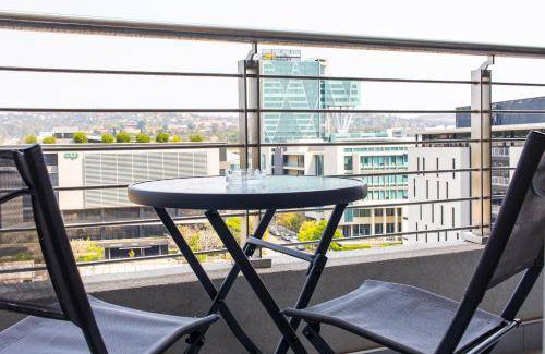 Menlyn Apartment | 85 m² Serviced apartment ∙ 2 bedrooms ∙ 4 guests