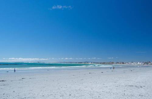 Melkbosstrand Apartment | 88 m² Apartment ∙ 2 bedrooms ∙ 4 guests