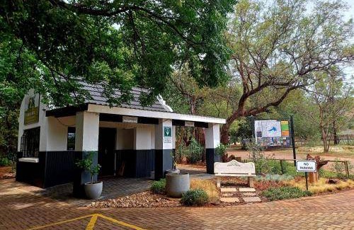 Hartbeespoort Cabin | 88 m² Lodge ∙ 4 guests