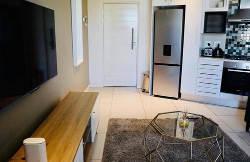 Greater Johannesburg Metropolitan Area Apartment | 89 m² Apartment ∙ 1 bedroom ∙ 2 guests