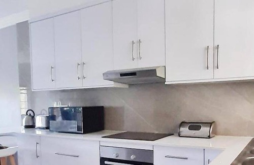 Port Edward Apartment | 90 m² Apartment ∙ 2 bedrooms ∙ 6 guests