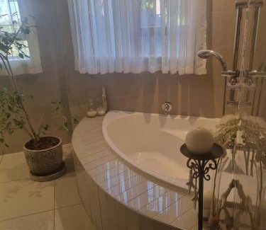 Glenvista Bed & Breakfast | 90 m² Bed and breakfast ∙ 2 bedrooms ∙ 3 guests