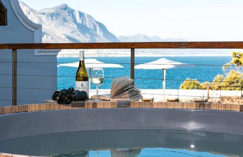 Hermanus City-Centre Bed & Breakfast | 90 m² Bed and breakfast ∙ 2 bedrooms ∙ 127 guests