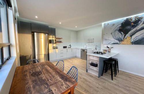 Pringle Bay Hotel | 90 m² Hotel ∙ 2 bedrooms ∙ 4 guests