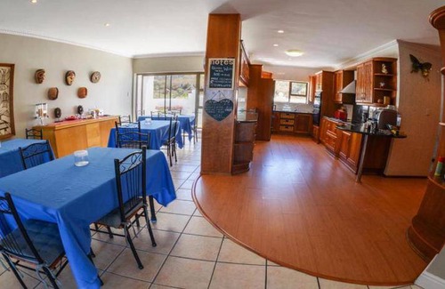 Mossel Bay Bed & Breakfast | 90 m² Bed and breakfast ∙ 2 bedrooms ∙ 6 guests
