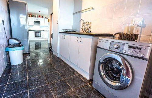 Dana Bay Apartment | 93 m² Apartment ∙ 2 bedrooms ∙ 4 guests