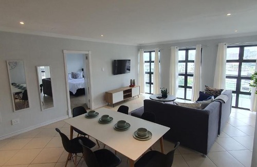 Durban Point Apartment | Accommodation Front - Lavish 6 Sleeper Penthouse with Stunning Views