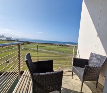 Durban Point Apartment | Accommodation Front - Ocean View 2 Sleeper