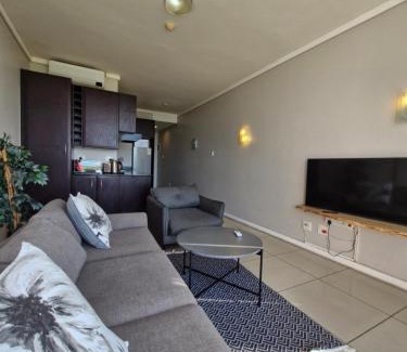 Durban Point Apartment | Accommodation Front - Ocean View 2 Sleeper
