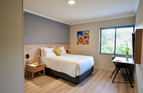 Rondebosch House | All Africa House
