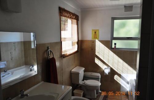 Plettenberg Bay Hostel | Amakaya Backpackers Travellers Accommodation