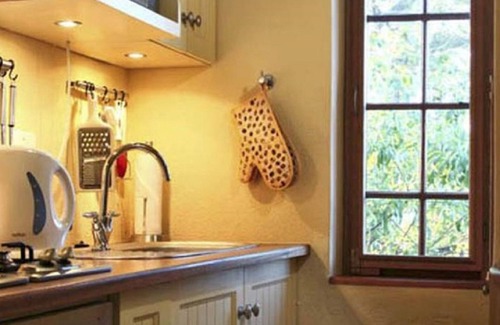 Paarl Apartment | Amberg country estate - Stone cottage