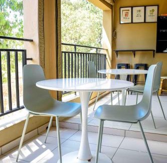 Boksburg Apartment | An Exquisite home away from home!