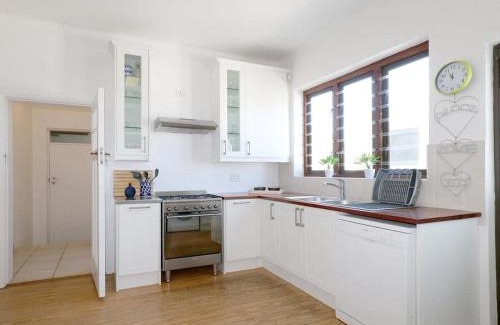 Muizenberg House | Annies Place Muizenberg