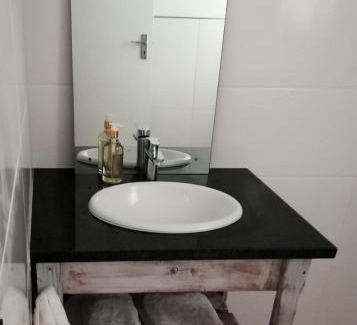 Stellenbosch House | Annika Self-catering and B&B