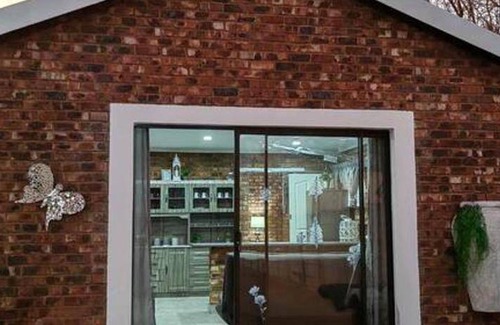 Boksburg Apartment | Apartment ∙ 1 bedroom ∙ 6 guests