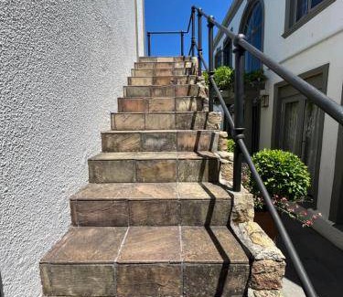 Claremont Apartment | Apartment ∙ 1 bedroom ∙ 2 guests