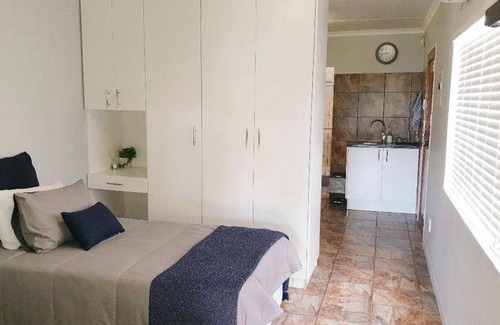 Kathu Apartment | Apartment ∙ 1 bedroom ∙ 2 guests