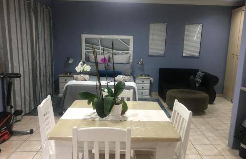 Weltevredenpark Apartment | Apartment ∙ 1 bedroom ∙ 2 guests