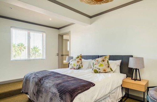 Mouille Point Apartment | Apartment ∙ 2 bedrooms ∙ 4 guests