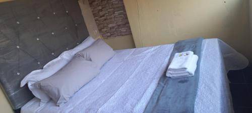 Greater Johannesburg Metropolitan Area Apartment | Apartment ∙ 2 bedrooms ∙ 4 guests