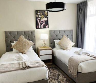 North Beach Apartment | Apartment ∙ 2 bedrooms ∙ 4 guests