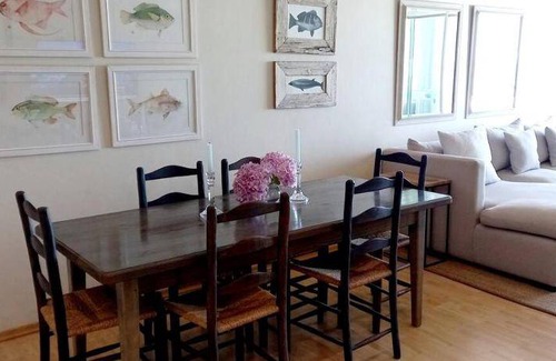 Eastcliff Apartment | Apartment ∙ 2 bedrooms ∙ 4 guests