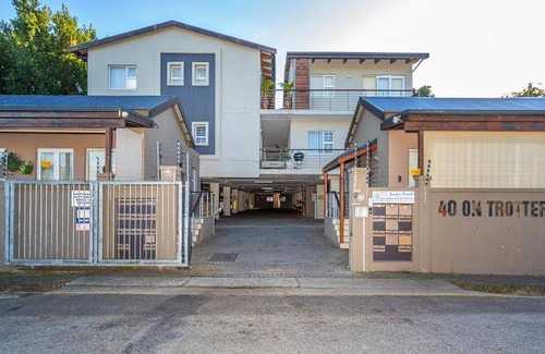 Knysna Central Apartment | Apartment ∙ 2 bedrooms ∙ 4 guests