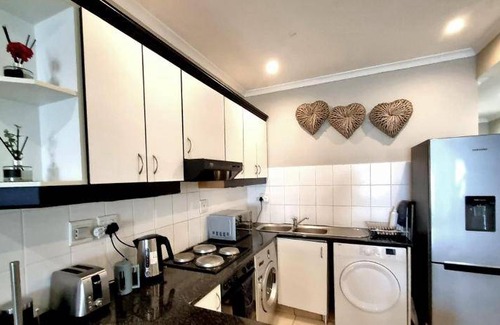 Westbrook Apartment | Apartment ∙ 3 bedrooms ∙ 6 guests