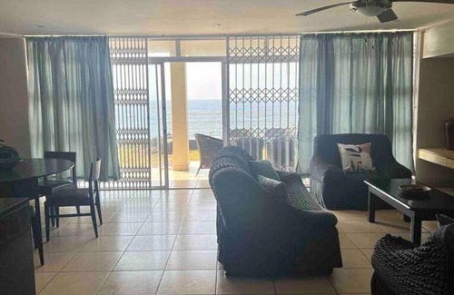 Margate Apartment | Apartment ∙ 3 bedrooms ∙ 6 guests