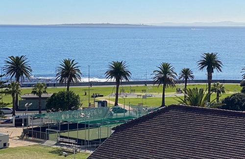 Sea Point Apartment | Apartment in Sea Point.