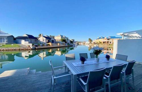 Marina Martinique Apartment | Apartment ∙ 3 bedrooms ∙ 6 guests