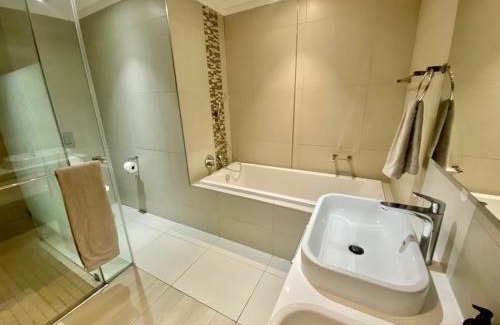 Greater Johannesburg Metropolitan Area Apartment | Apartments in Johannesburg, South Africa