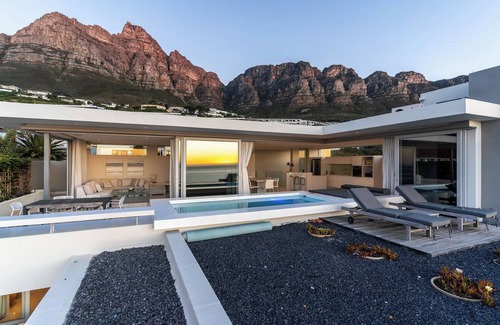 Camps Bay Apartment | Aquatic Luxury Penthouse