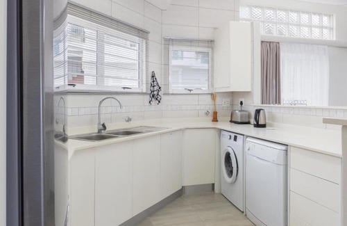 Shaka's Rock Apartment | Aruba 30 - FAMILY ONLY