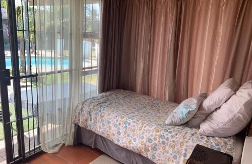 Bloubergstrand House | Arum Field Accommodation