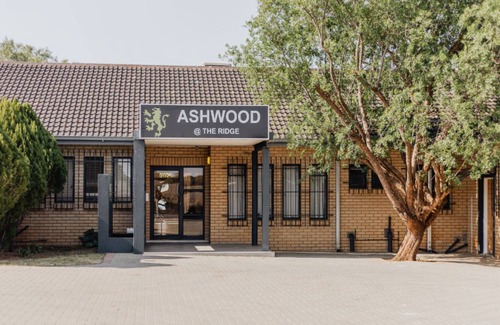 Universitas House | Ashwood Guesthouse The Ridge