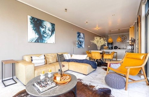 Sea Point Apartment | Atlantic Views 503, Sea Point by HMH