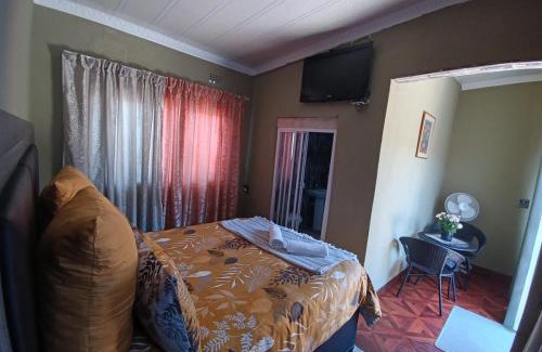 Greater Johannesburg Metropolitan Area Hostel | Authentic Bicycle Tours and Backpackers