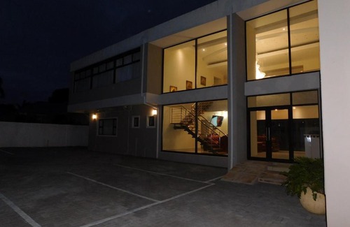 Beacon Bay Bed & Breakfast | Avalon Lodge