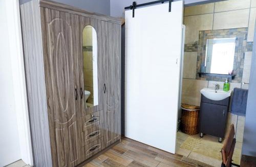 Oudtshoorn Apartment | AVONDBLIJ Apartment