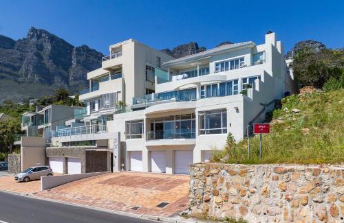 Camps Bay Apartment | Balie Bay