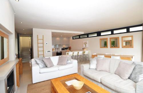 Hermanus City-Centre Apartment | bamboo @ Le Paradis