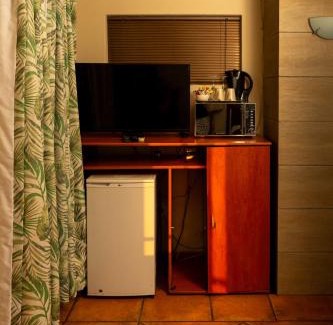 Hartbeespoort Apartment | Bay View 9 at Harties Lodge - Meerhof