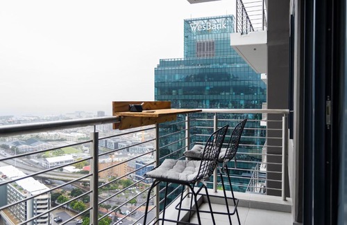 Cape Town City Centre Apartment | Beautiful and Scenic View Apartment.