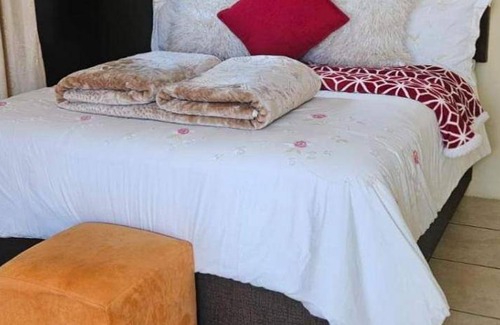 Mahikeng Bed & Breakfast | Bed and breakfast ∙ 5 guests
