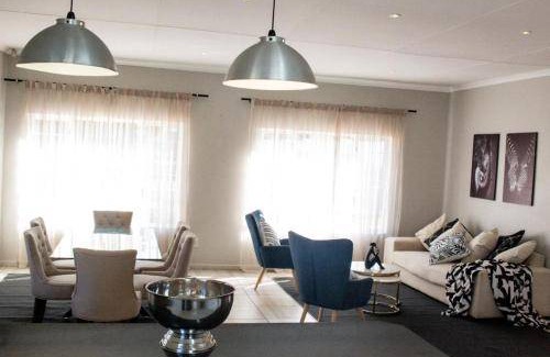 Grahamstown Bed & Breakfast | Bed and breakfast ∙ 2 guests