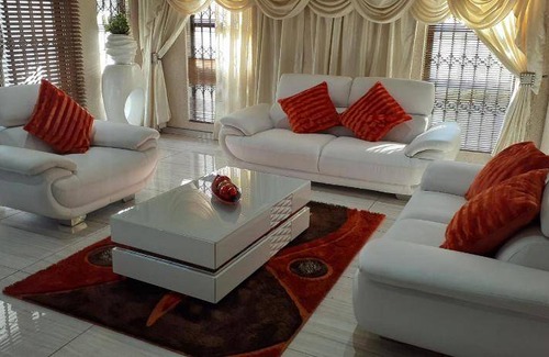 Emalahleni Bed & Breakfast | Bed and breakfast ∙ 2 guests