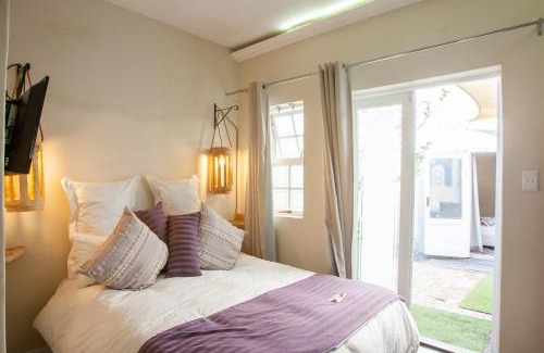 Strand Apartment | Bedrock Family 4 Sleeper En-Suite Studio