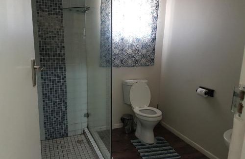 Strand Apartment | Bedrock Family 4 Sleeper En-Suite Studio